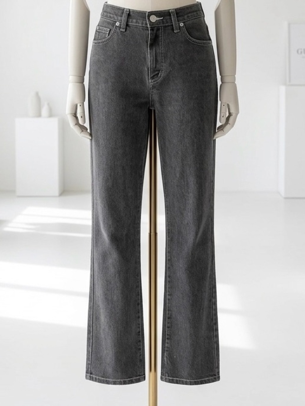 Guess| 90s Vintage Regular Rise Flared Jeans in Charcoal Black Sz 27.